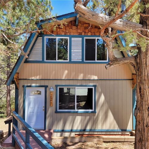 221 Imperial Ave, Sugarloaf, CA, 92386 | Card Image