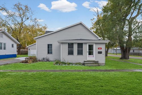 501 E Mcclelland St, Monticello, IL, 61856-2041 | Card Image