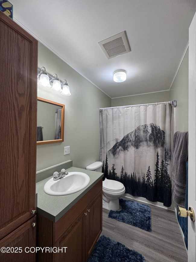 Unit B Bathroom | Image 44