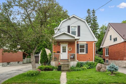 136 Alma St N, Guelph, ON, N1H5X4 | Card Image