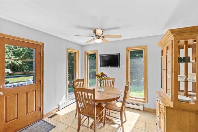 11 Walnut St, House other with 3 bedrooms, 3 bathrooms and 6 parking in Assonet MA | Image 10