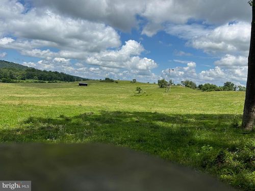 10674 Ada Rd, MARSHALL, VA, 20115-2836 | Card Image