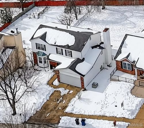 9620 Chamblin Dr, Affton, MO, 63123-6208 | Card Image