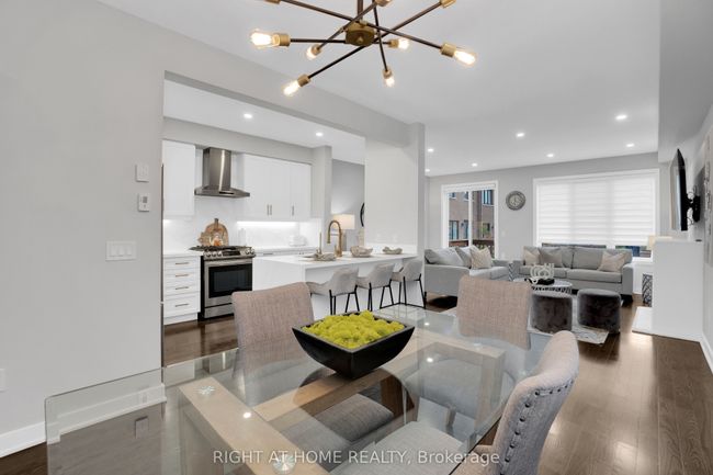 154 Anchusa Dr, House attached with 4 bedrooms, 4 bathrooms and 3 parking in Richmond Hill ON | Image 11