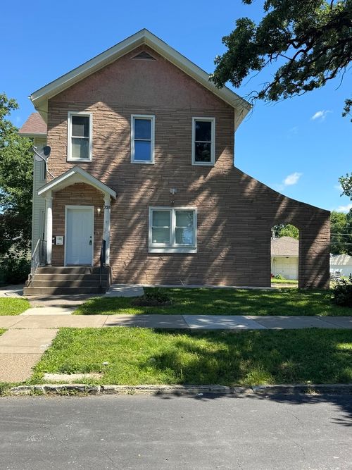 1-720 E 14th St, Davenport, IA, 52803-4204 | Card Image
