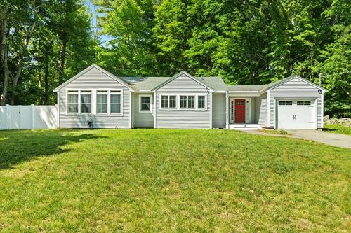 38 Fruit St, Mansfield, MA, 02048-2811 | Card Image