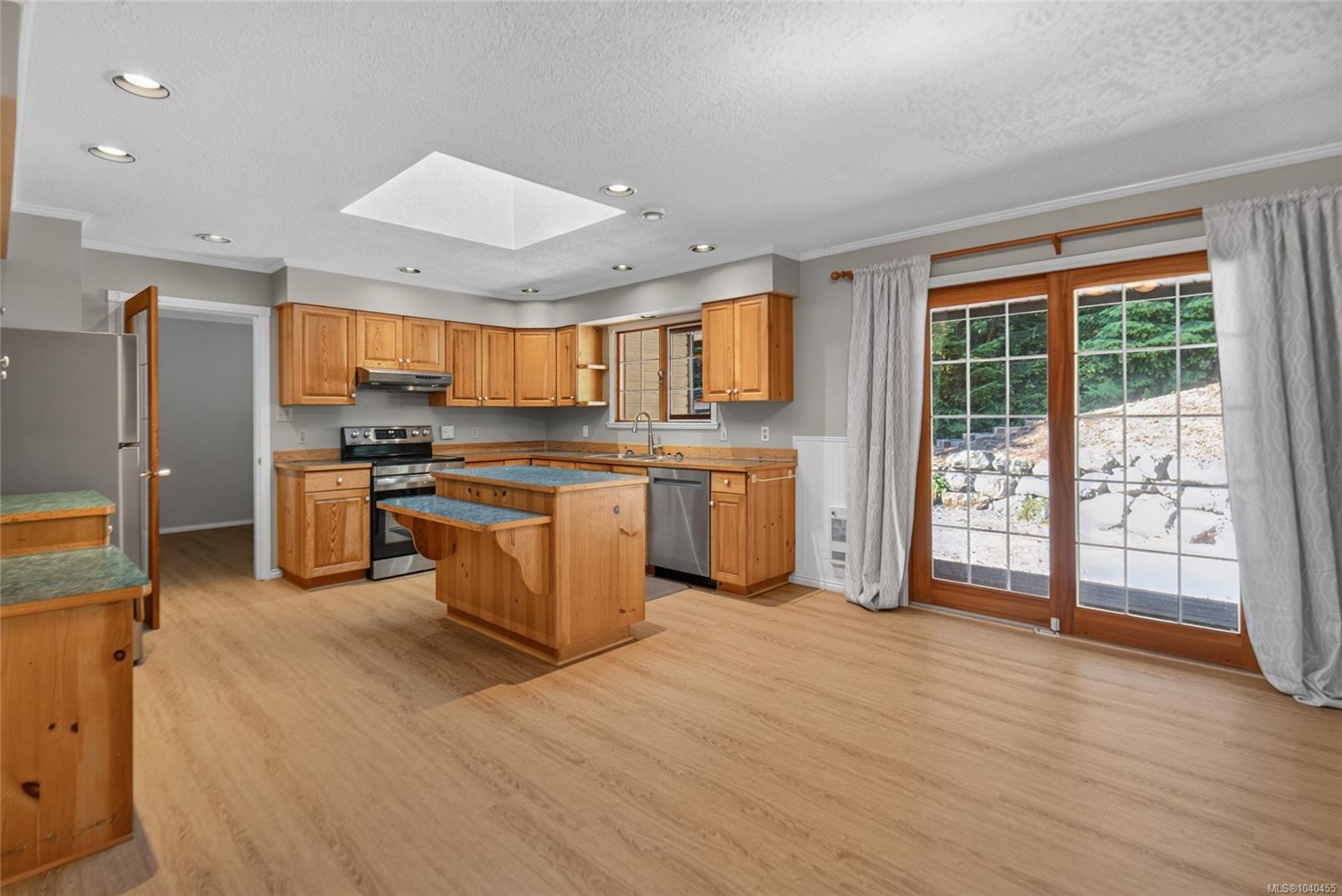 Residential in Shawnigan Lake 3