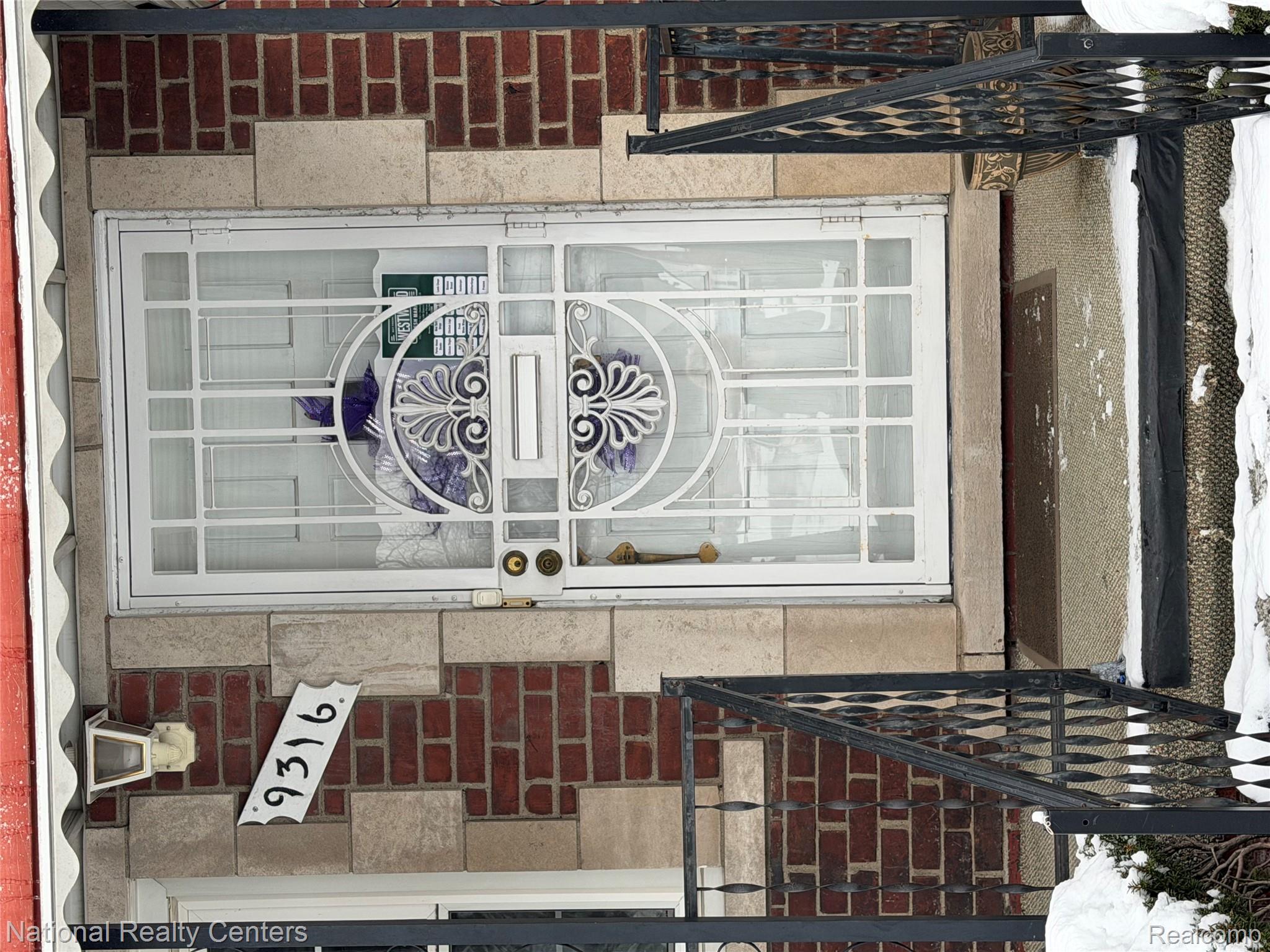 9316 Whitcomb St, Pending in Detroit - eXp Realty