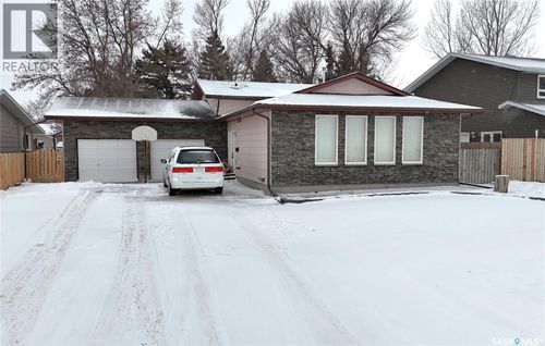 344 Battleford Trail, Swift Current, SK, S9H4N3 | Card Image