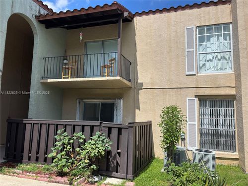 15-10790 N Kendall Dr, Miami, FL, 33176-1400 | Card Image