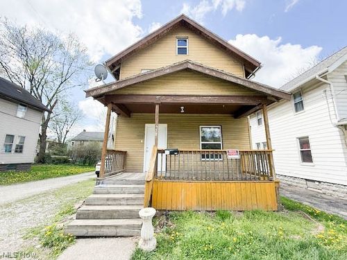 658 Spicer St, Akron, OH, 44311-1835 | Card Image