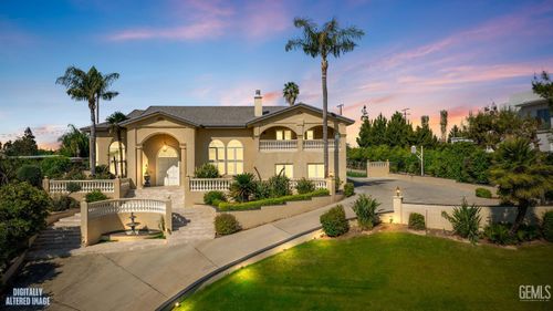 3916 Pinehurst Drive, Bakersfield, CA, 93306 | Card Image