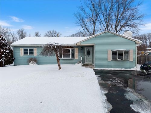 5793 W Pine Grove Rd, Cicero, NY, 13039-9540 | Card Image