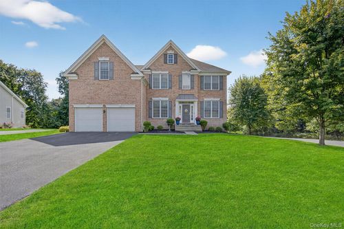 6 Sandlewood Cir, East Fishkill, NY, 12533-4314 | Card Image