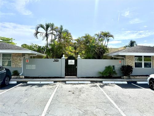 1-924 Ne 17th Ter, Fort Lauderdale, FL, 33304-4467 | Card Image