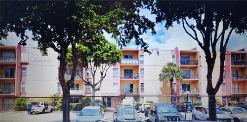 9-4709 Nw 7th St, Miami, FL, 33126-2261 | Card Image