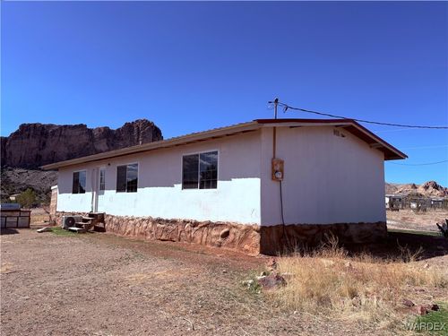 1757 S Glenbar Rd, Golden Valley, AZ, 86413-7802 | Card Image