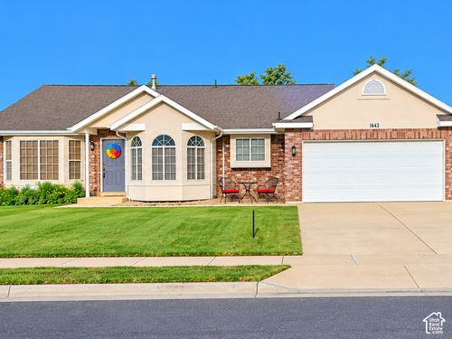 1643 N Lewis And Clark Dr, Centerville, UT, 84014-3425 | Card Image