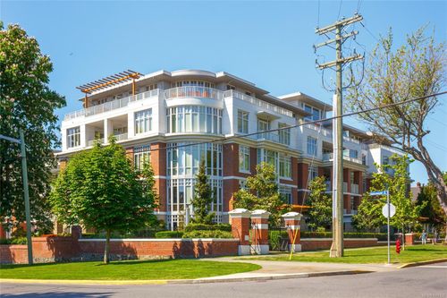 215-999 Burdett Ave, Victoria, BC, V8V3G7 | Card Image