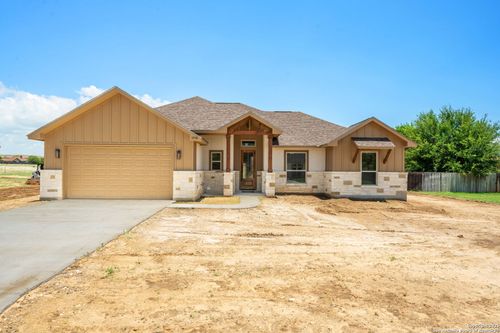 1710 Crooked Creek Dr, Pleasanton, TX, 78064 | Card Image