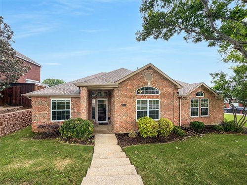 3813 Cromwell Dr, Carrollton, TX, 75007-2852 | Card Image