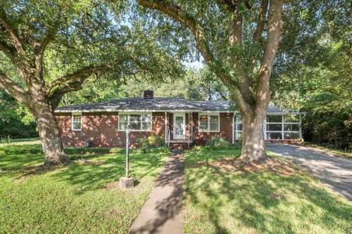 4968 Victoria Ave, North Charleston, SC, 29405-4224 | Card Image