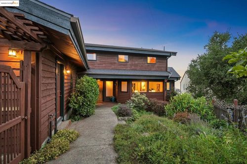 1534 Campus Dr, Berkeley, CA, 94708-2060 | Card Image