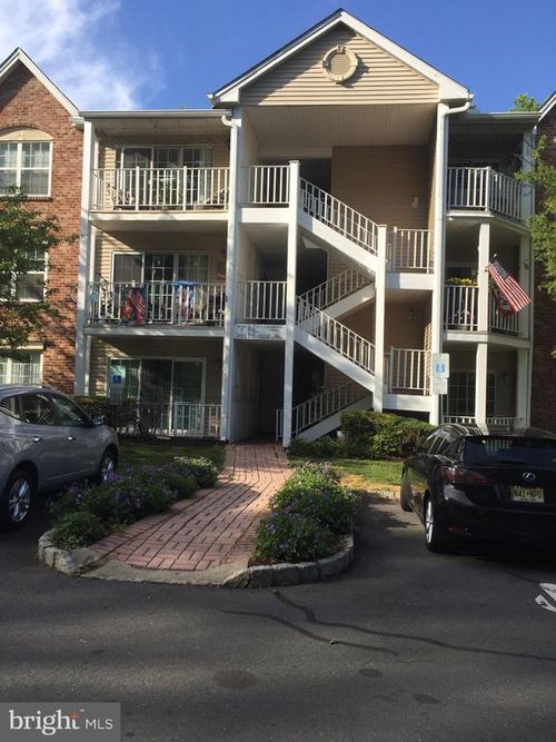 96 Chambord Ct, Hamilton, NJ, 08619-4709 | Card Image