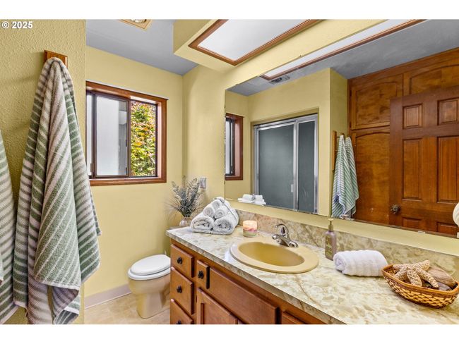 Bathroom-Main | Image 20