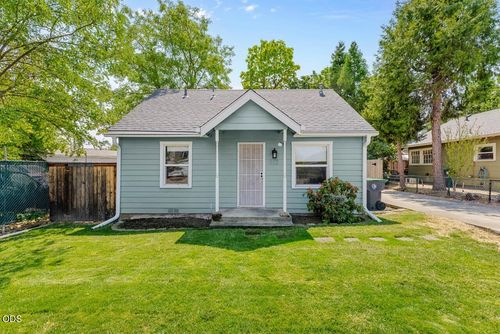 512 Austin St, Medford, OR, 97501-5805 | Card Image