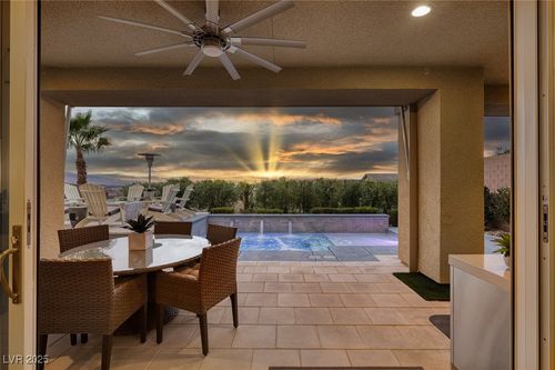 7 Hilltop Crest St, Henderson, NV, 89011-3167 | Card Image