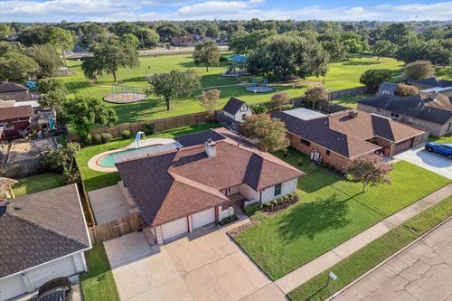 3313 Park Dale Dr, Deer Park, TX, 77536-5225 | Card Image