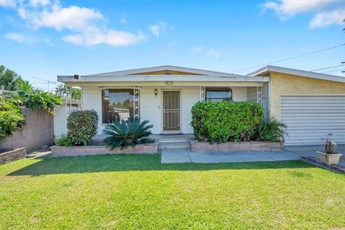 9241 Vicki Dr, Santa Fe Springs, CA, 90670 | Card Image