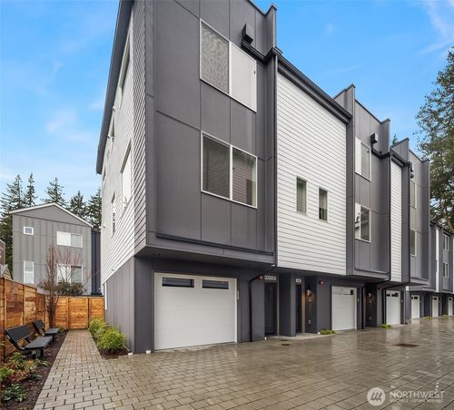 a-18011 2nd Ave Ne, Shoreline, WA, 98155-3531 | Card Image