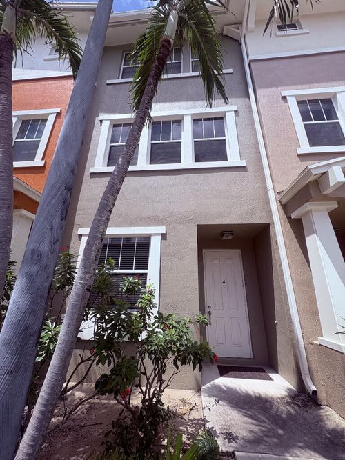 4-1740 San Benito Way, West Palm Beach, FL, 33401-8327 | Card Image