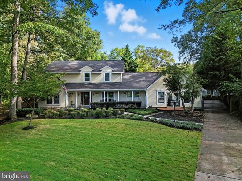 15780 Crocus Ln, DUMFRIES, VA, 22025-1817 | Card Image