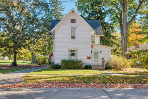 1304 N Washington Street, Owosso, MI, 48867 | Card Image