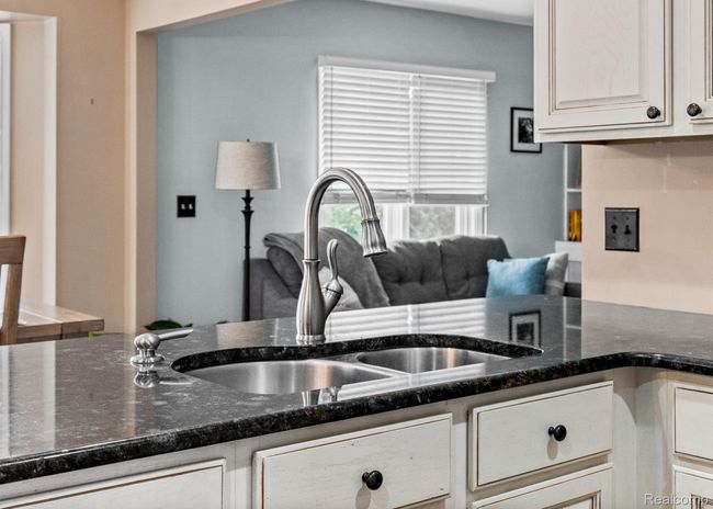16-web-or-mls-4096 Villager Dr-16.jpg | Image 13