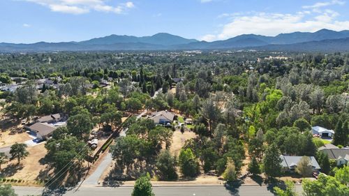 11632 Ridgewood Rd, Redding, CA, 96003-7575 | Card Image
