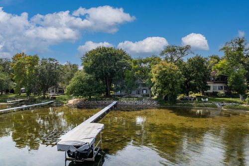 200 Peninsula Road, Medicine Lake, MN, 55441 | Card Image
