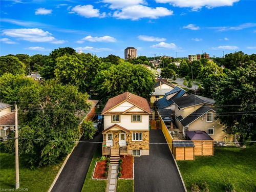 67 Kinzie Ave, Kitchener, ON, N2A2J6 | Card Image