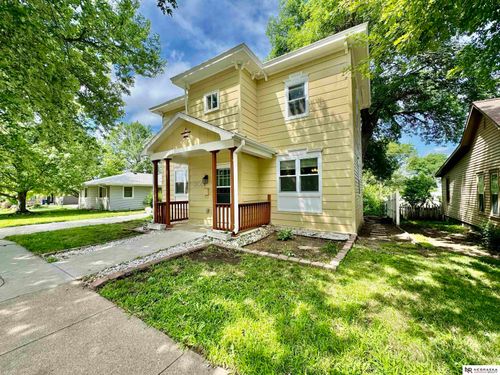 309 N East Ave, York, NE, 68467-3730 | Card Image