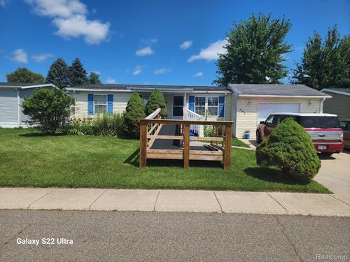 649 Basswood Ct, Flint, MI, 48506-5220 | Card Image