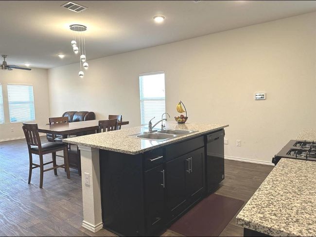 404 Andover Ln, House other with 4 bedrooms, 3 bathrooms and 2 parking in Uhland TX | Image 5