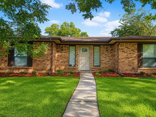 5209 Sarasota Dr, Garland, TX, 75043-2834 | Card Image