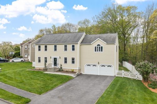 30 Hillando Dr, Shrewsbury, MA, 01545-6104 | Card Image