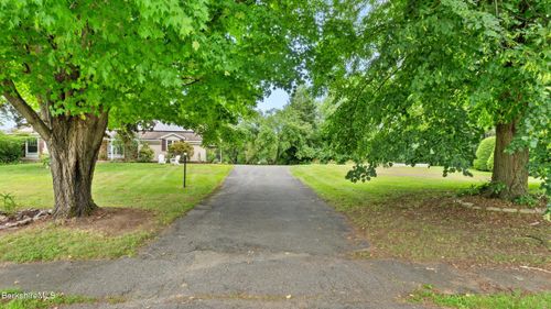 53 Greenings Ave, Pittsfield, MA, 01201-3817 | Card Image