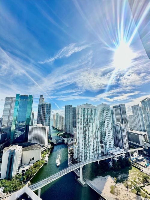 apt-3501-350 S Miami Ave, Miami, FL, 33130-1935 | Card Image