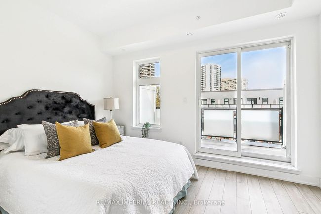 123 - 10 Echo Pt, Condo with 4 bedrooms, 2 bathrooms and 1 parking in Toronto ON | Image 32