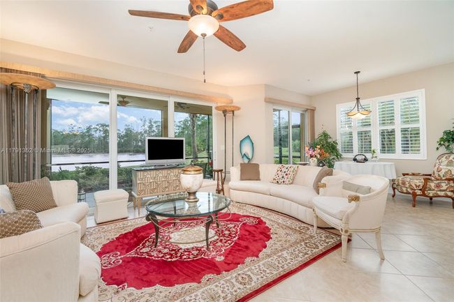 B - 10659 Pelican Preserve Blvd, Condo with 3 bedrooms, 2 bathrooms and null parking in FORT MYERS FL | Image 7
